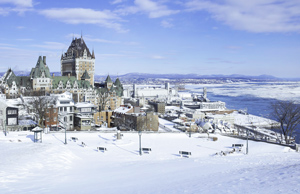Blick aus der Burg auf die Altstadt und den Häfen